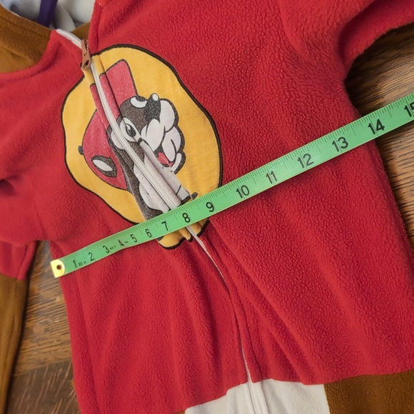 Buc-ee's Onsie - Picture 6 of 7